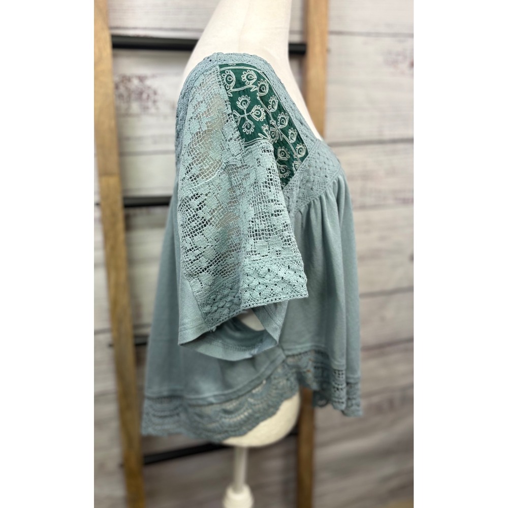 🪷 Free People Boho Crochet Lace Embroidered Prairie Days Top Blue/Green Medium 🪷 - Picture 8 of 13